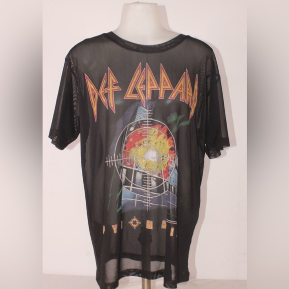 Def Leppard world tour 1981 Forever 21 Def-Leppard Pyromania T-Shirt, Size: M - Picture 1 of 2